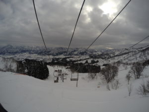 上越国際スキー場レビュー！1月の積雪量やゲレンデ情報！混雑？