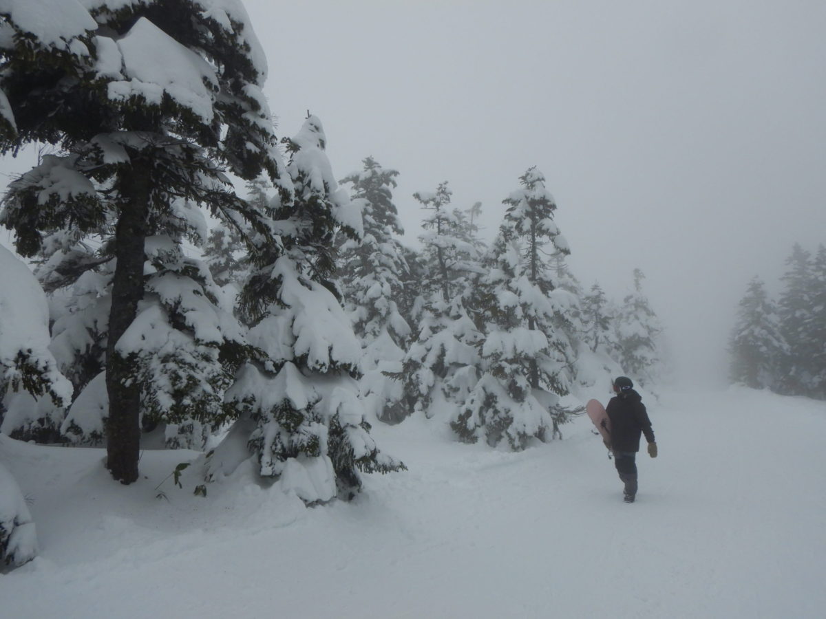 横手山渋峠スキー場の積雪量【12月】思った以上に良質の雪だった！？